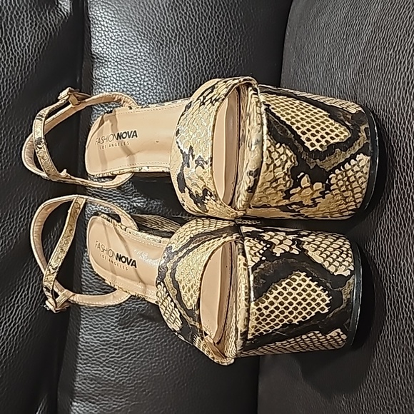 Fashion Nova Platform Snakeskin Sandals - Picture 5 of 9
